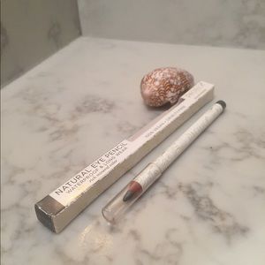 🌭Pacifica waterproof eyeliner gun metal